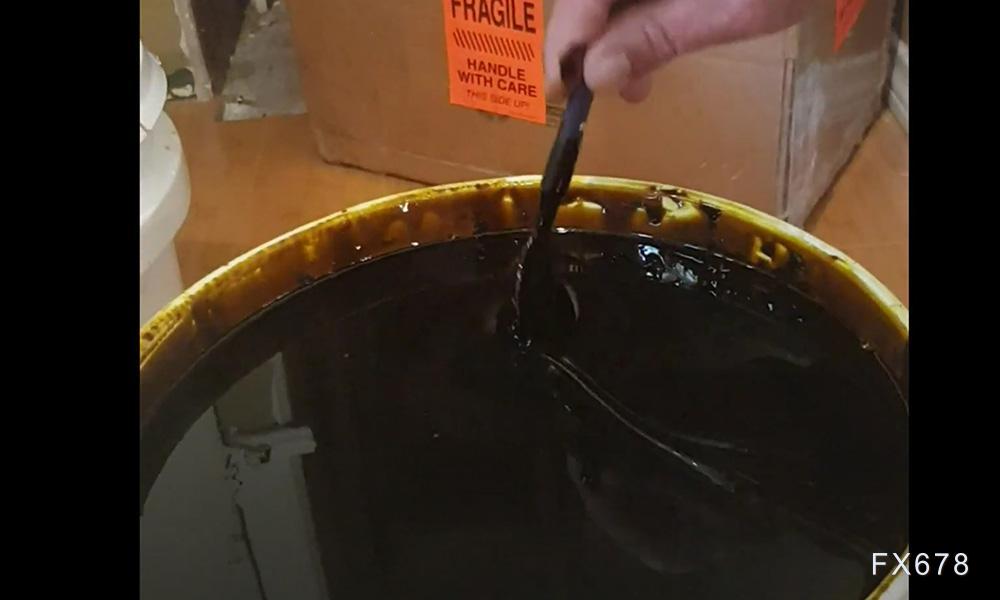 现货原油溢价骤降库存缓冲即将耗尽,新一轮暴涨已在路上